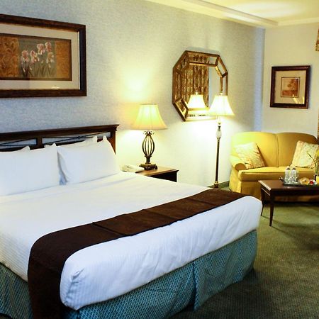 University Square Hotel Fresno Ruang foto