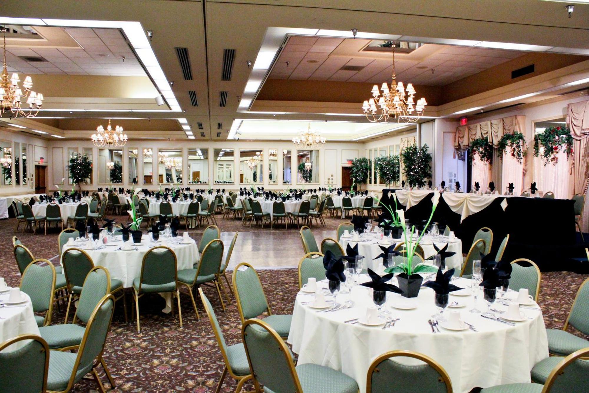 University Square Hotel Fresno Restoran foto