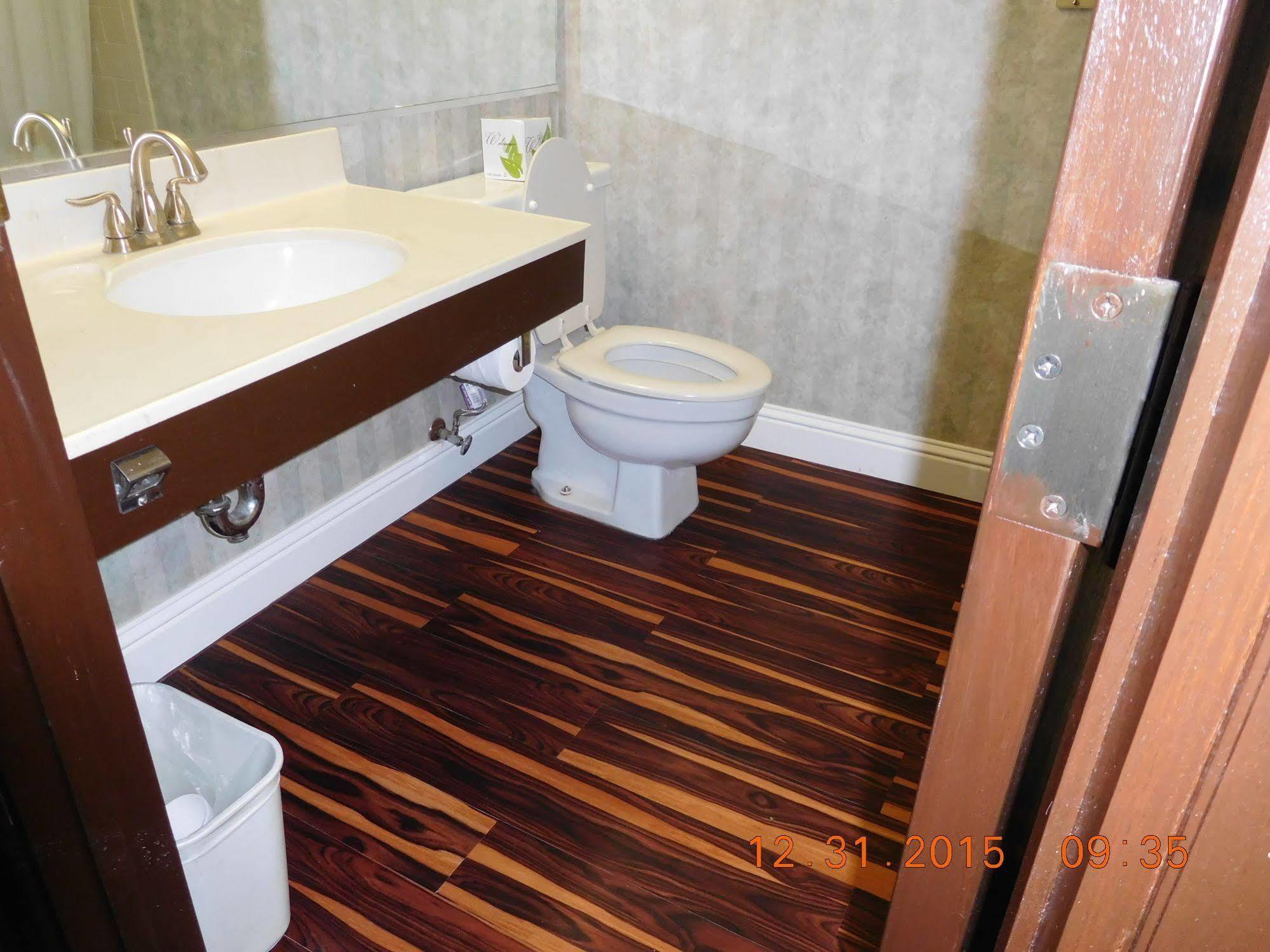 University Square Hotel Fresno Bagian luar foto